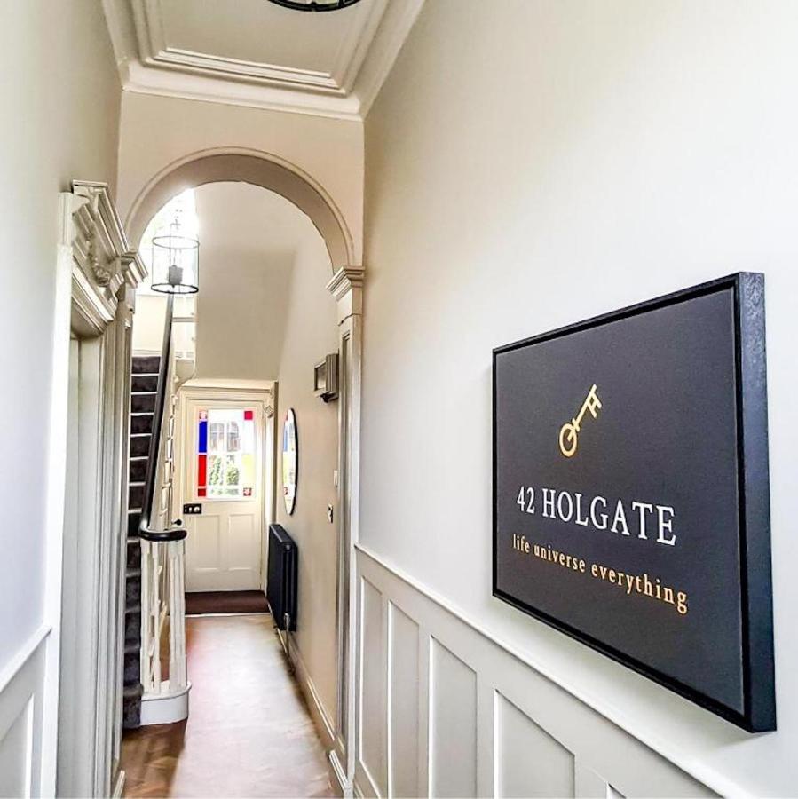 Casa vacanze 42 Is The Answer- Stunning Townhouse Appearing On Tv Show