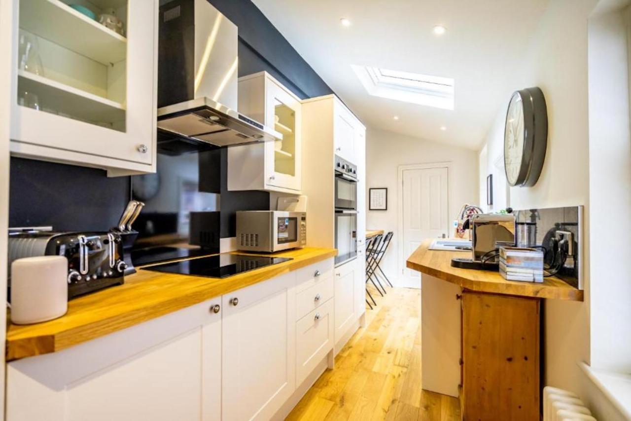 Casa vacanze 42 Is The Answer- Stunning Townhouse Appearing On Tv Show